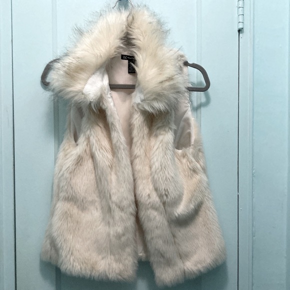 INC 2 in 1 faux fur vest - denim safari style  X-Small - Picture 10 of 16